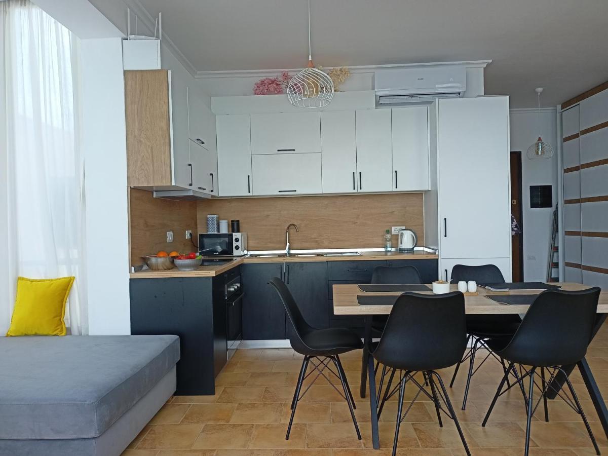 Apartmán Dagmar Durrës Exterior foto